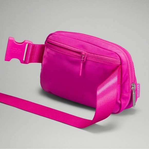 NWT Lululemon Sonic Pink Everywhere Belt Bag 1L - Picture 4 of 11